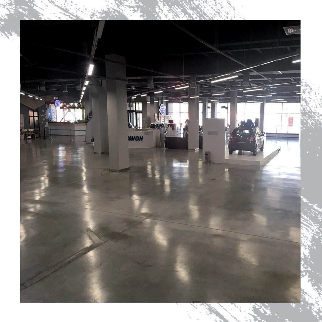 Упрочнение минерального наливного пола в автоцентре AVTODOM